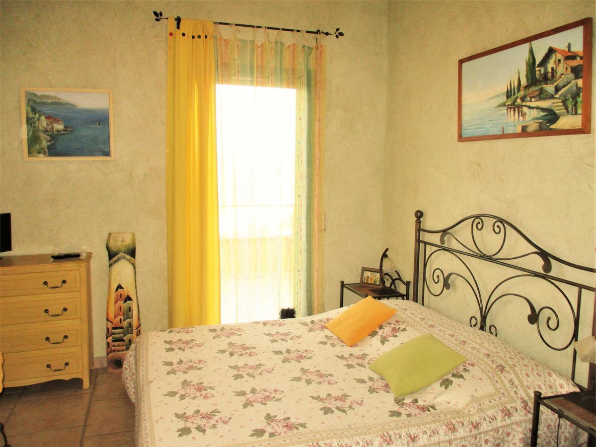 Les Mimosas Bed and Breakfast Mentone Esterno foto